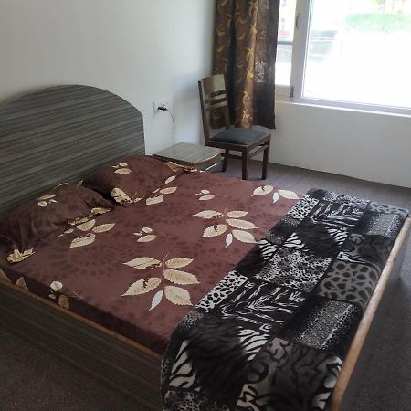 The Ile Otel Srīnagar Dış mekan fotoğraf